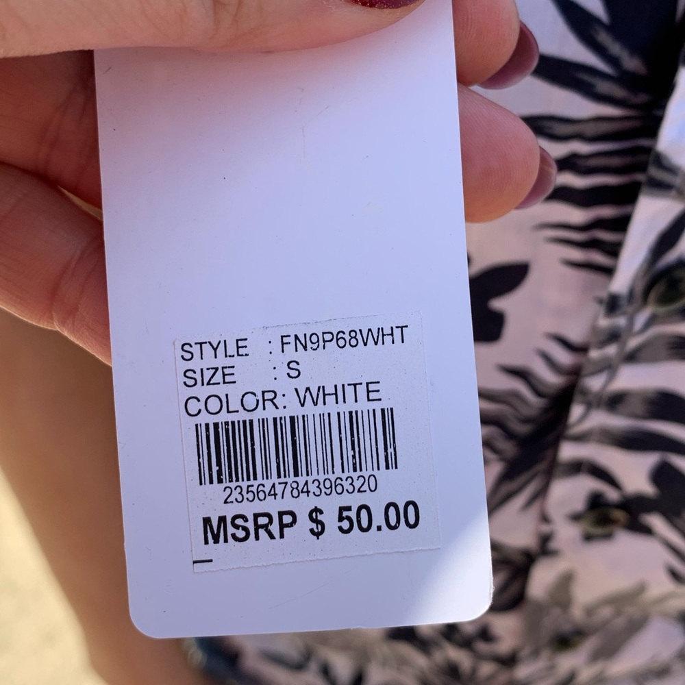 Free Planet Short Sleeve Button Down White Shirt - Picture 4 of 6